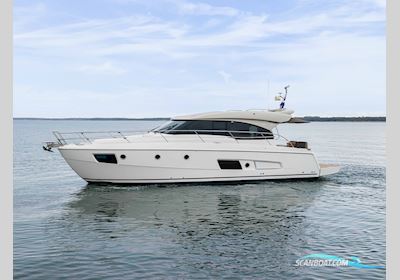 Bavaria Virtess 420 Coupé Motorbåt 2014, med Volvo Penta motor, Sverige