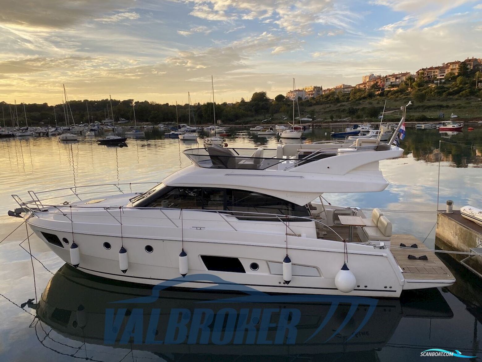 Bavaria Virtess 420 Fly Motorbåt 2018, med Volvo Penta D6 370 Evc motor, Kroatien