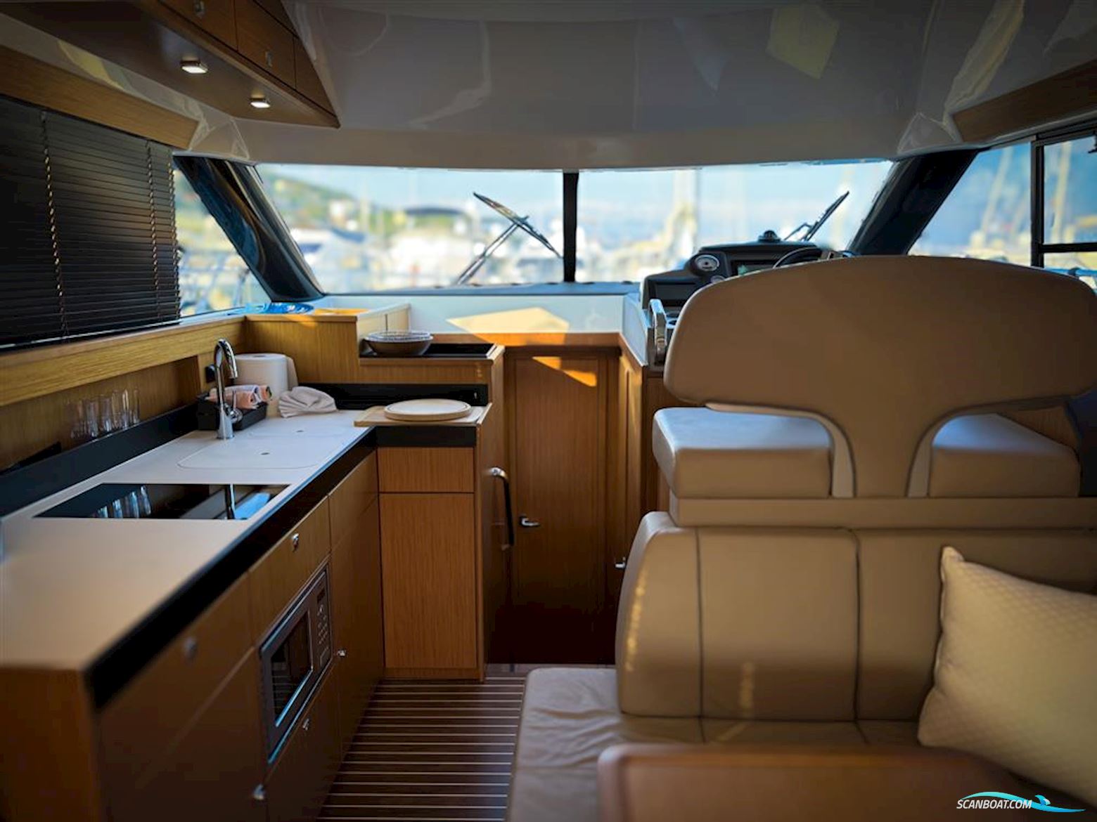 Bavaria Virtess 420 Fly