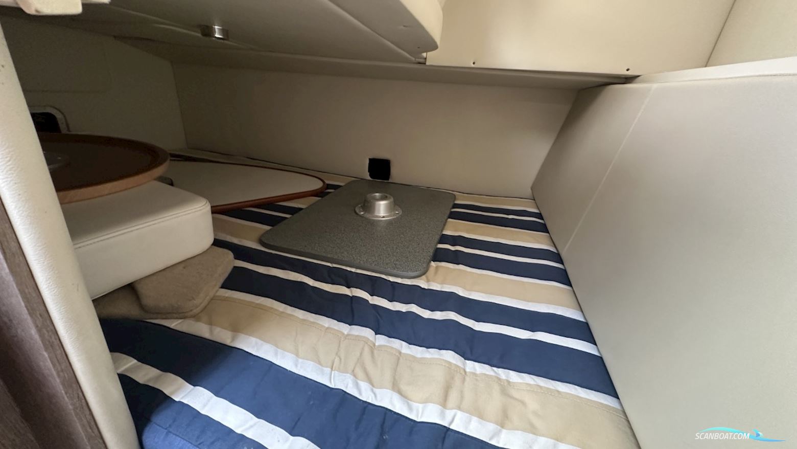 Bayliner  255