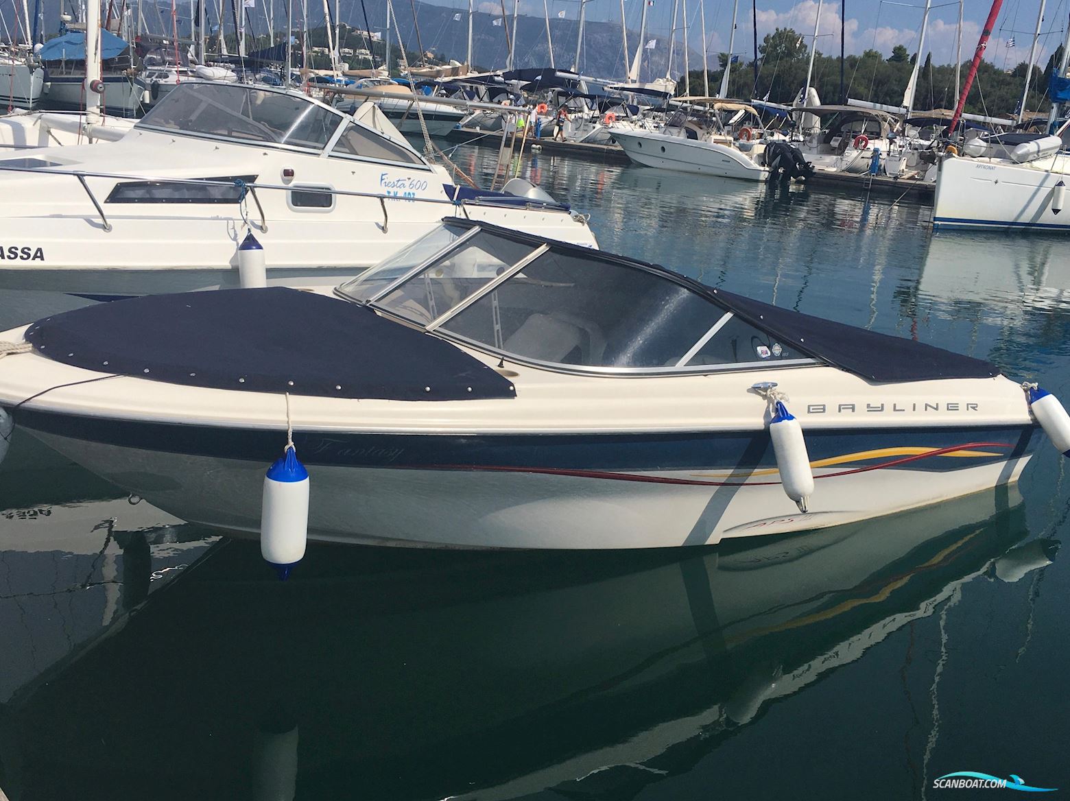 Bayliner 185 Bowrider Motorbåt 2001, med Mercruser motor, Grekland