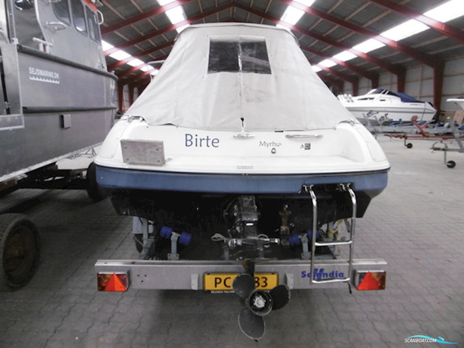 Bayliner 2052 Capri LS Cuddy