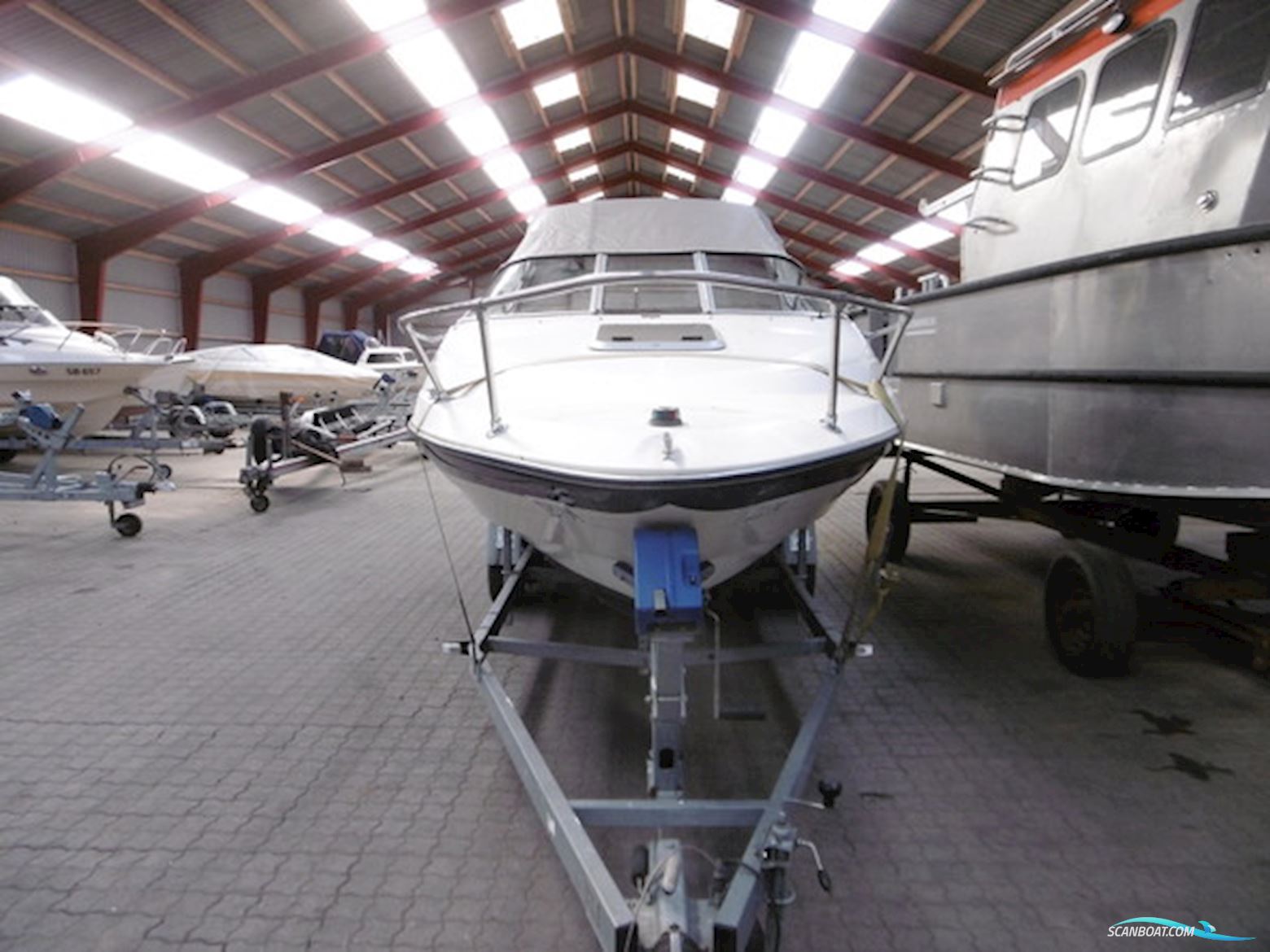 Bayliner 2052 Capri LS Cuddy