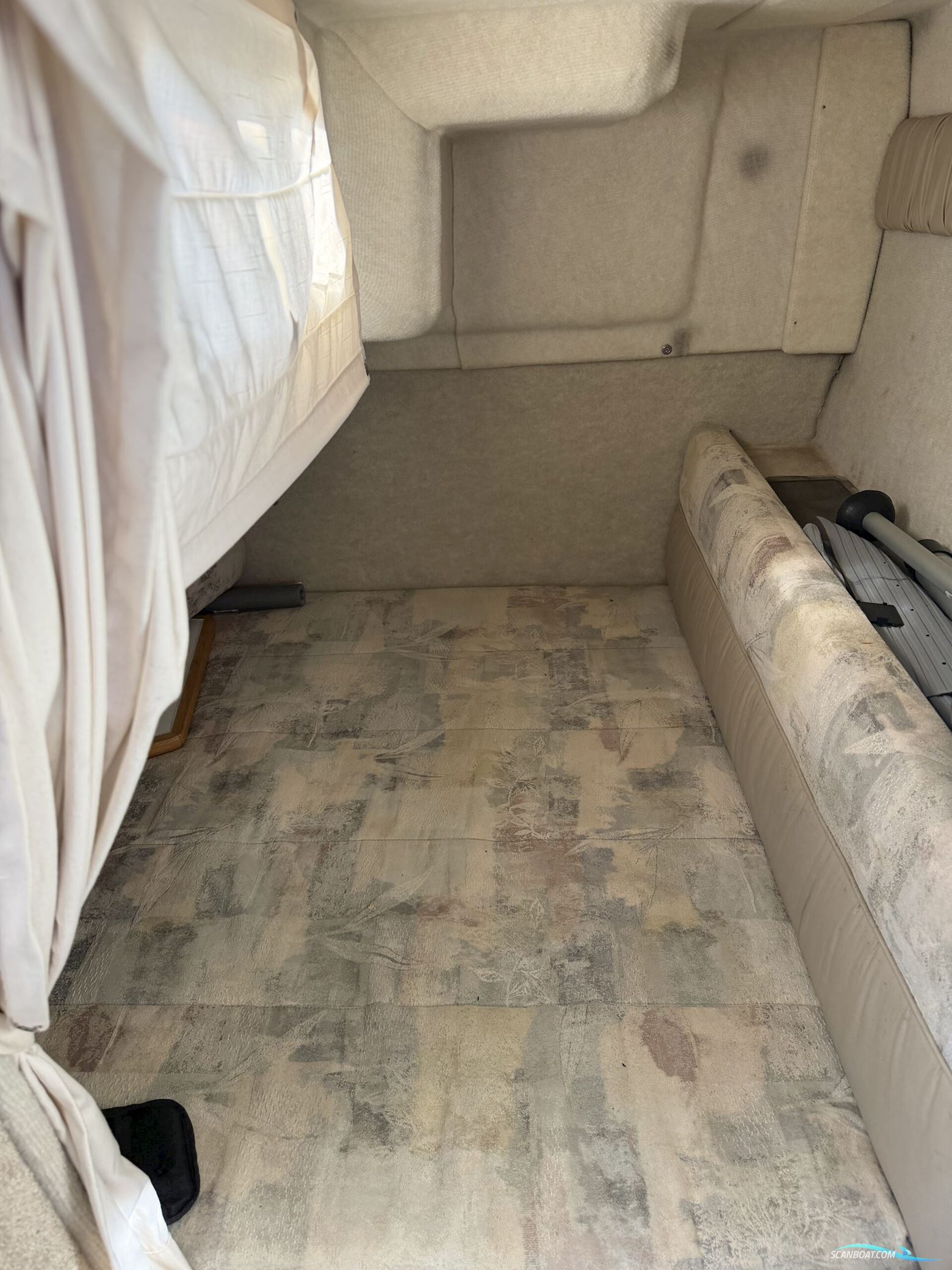 Bayliner 2355 Ciera med ferskvandskølet motor