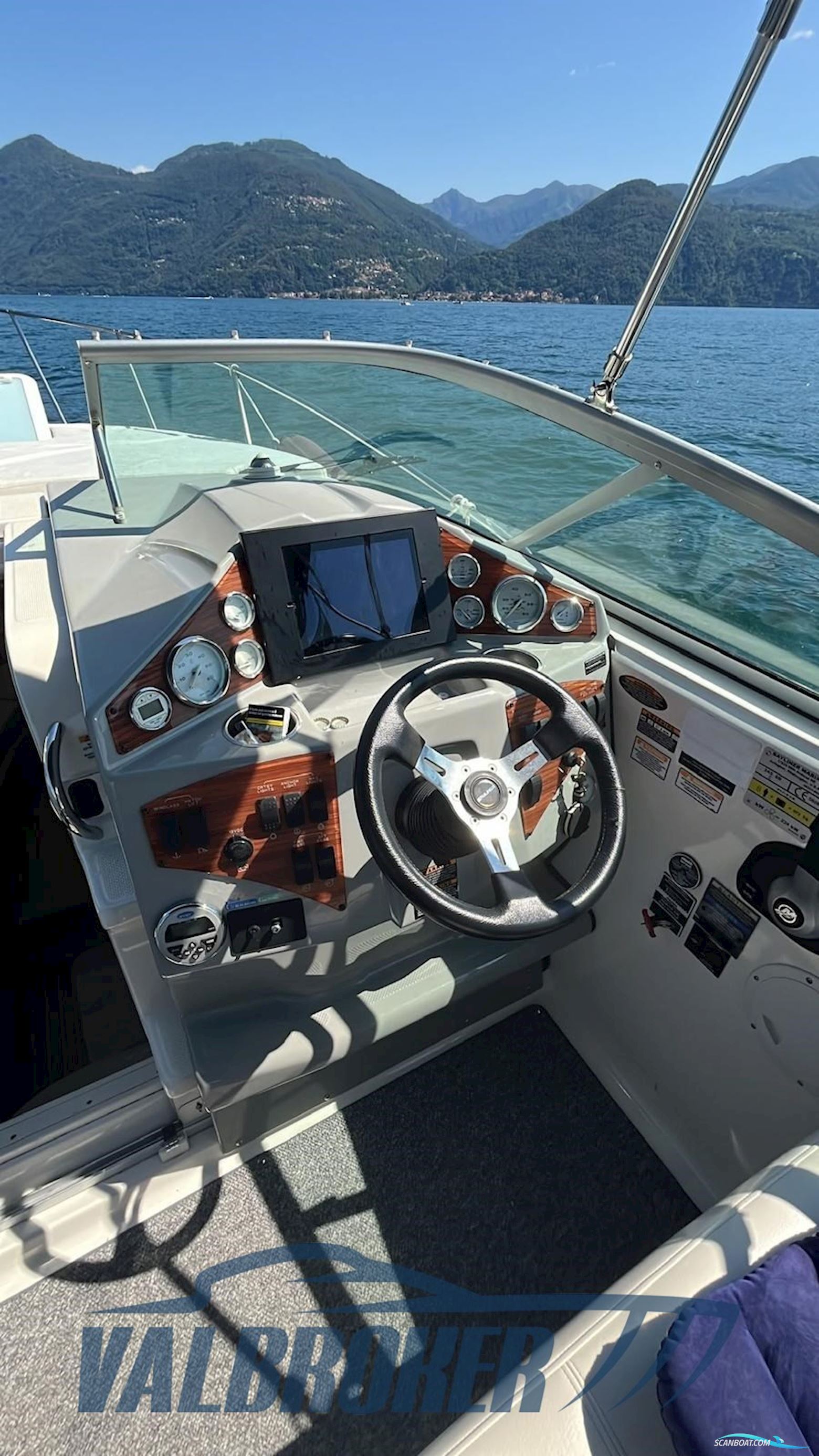Bayliner 245