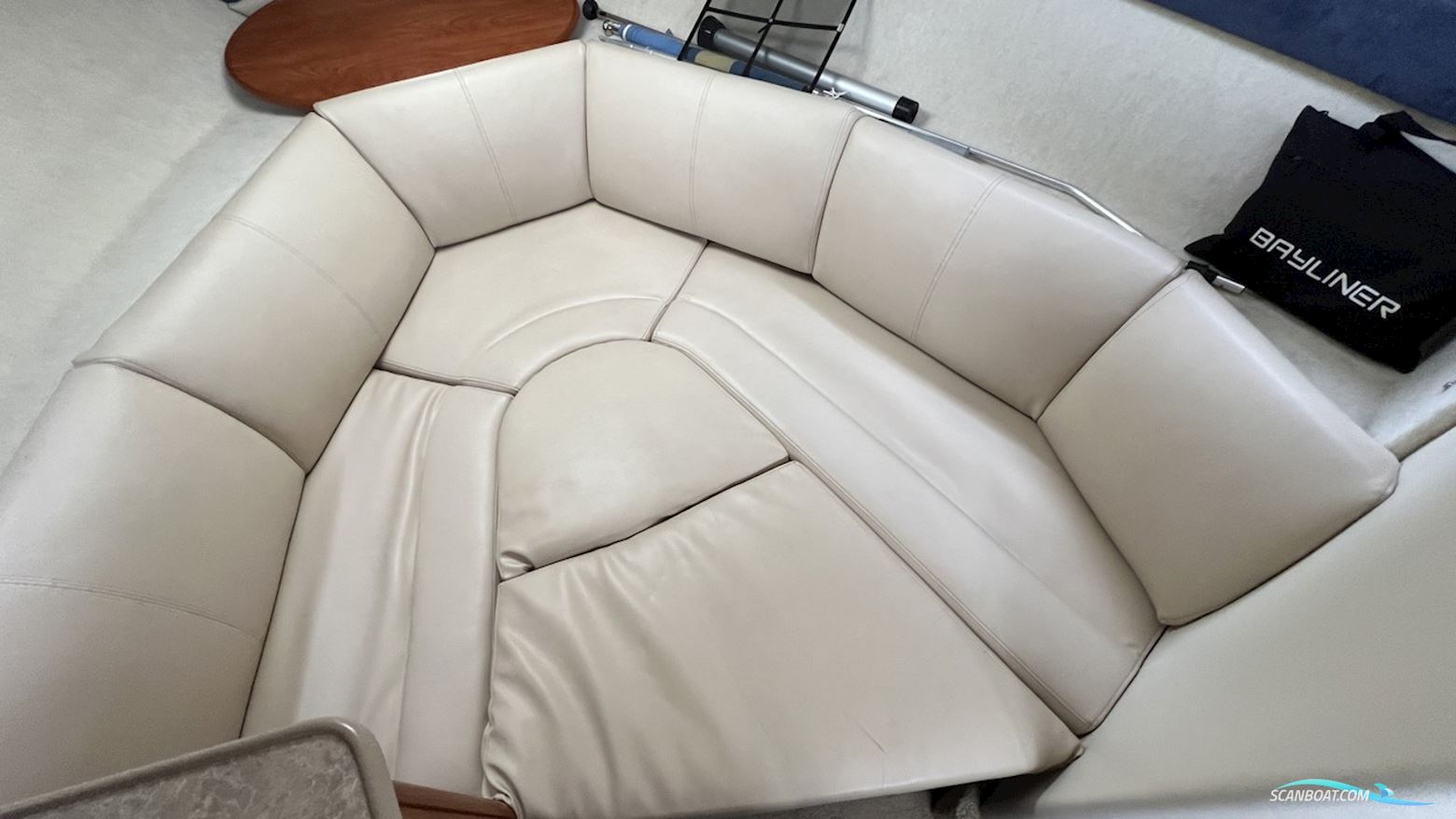 Bayliner 245CR