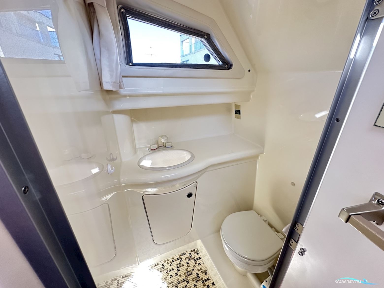 Bayliner 246 Discovery