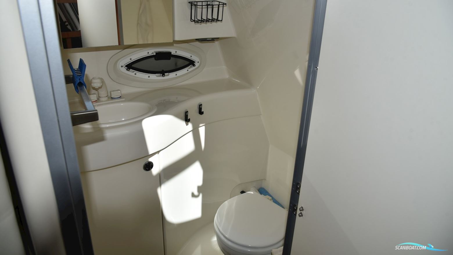Bayliner 255 SB