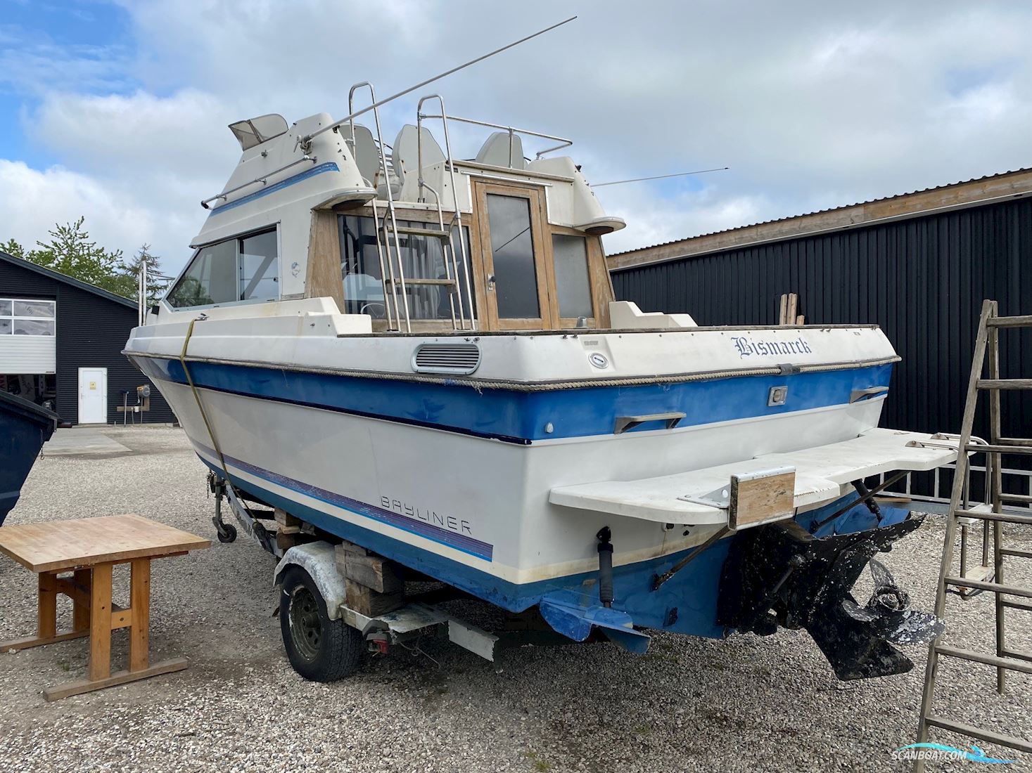 Bayliner 2556 Fly