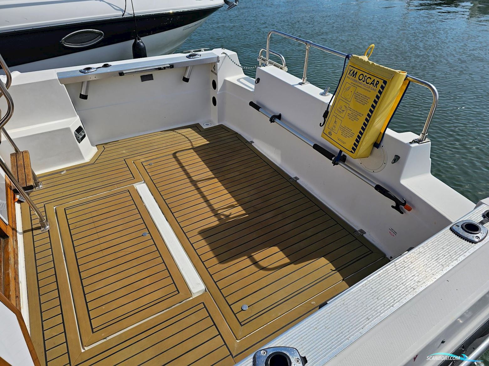 Bayliner 2556 Flybridge