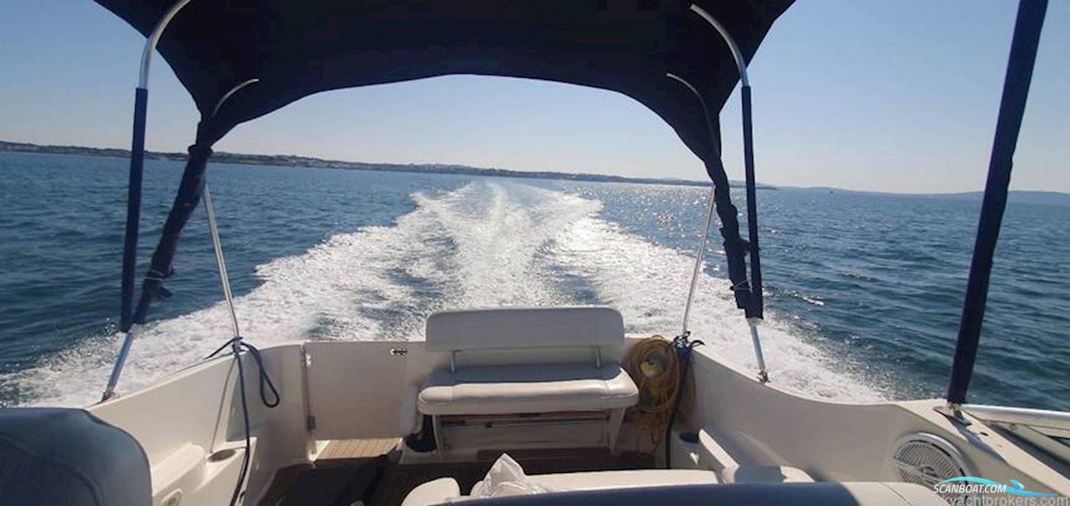 Bayliner 265