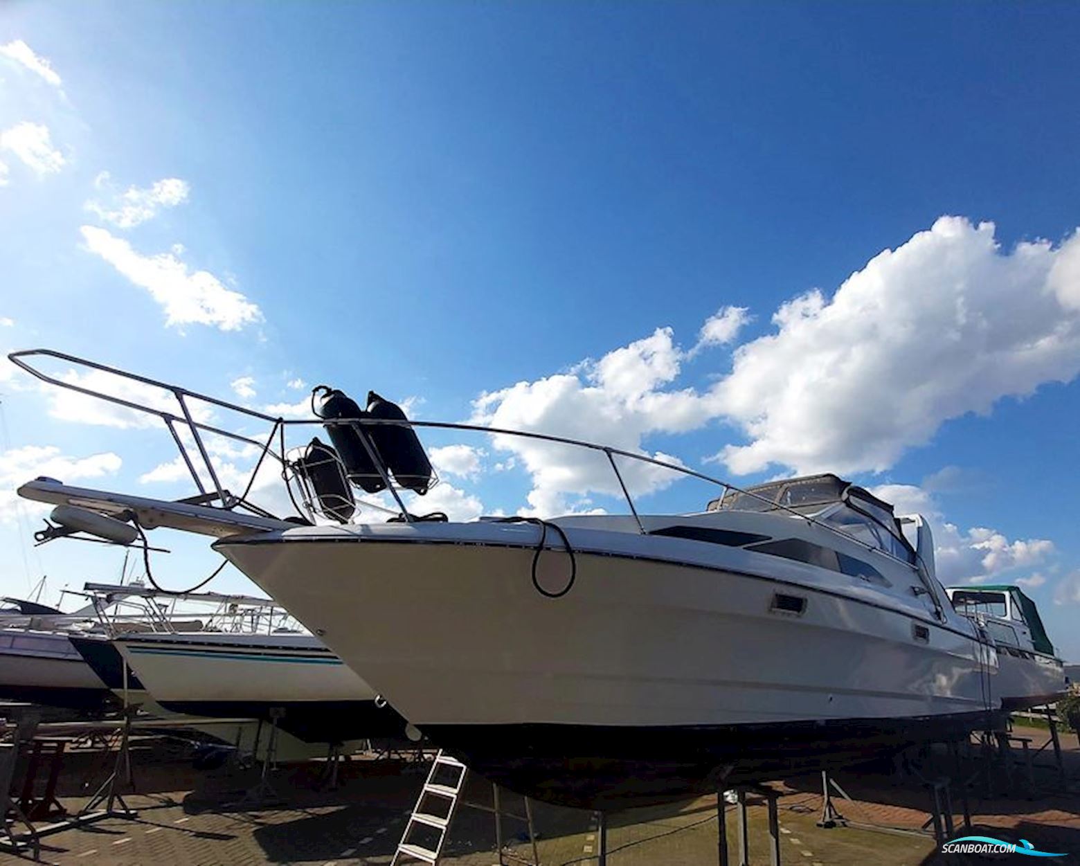 Bayliner 2655 Wide Body