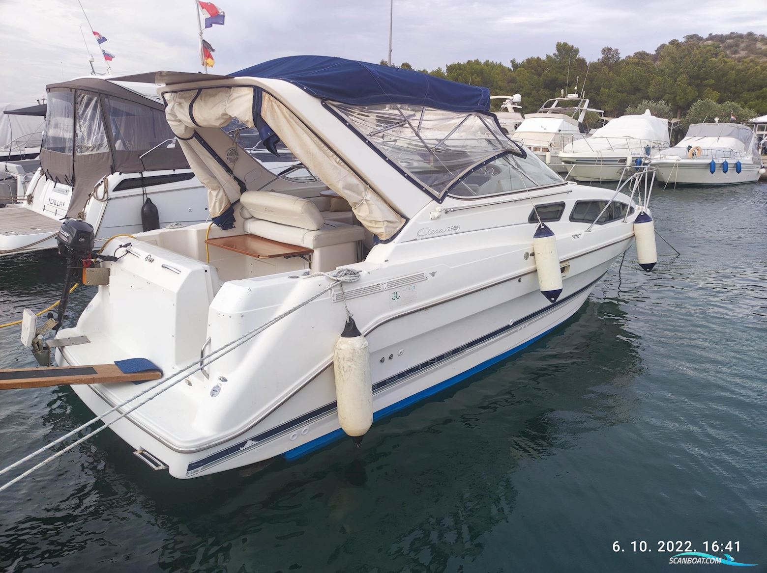 Bayliner 2855 Ciera Motorbåt 1999, med Mercruiser V8 7.4 MPI motor, Kroatien