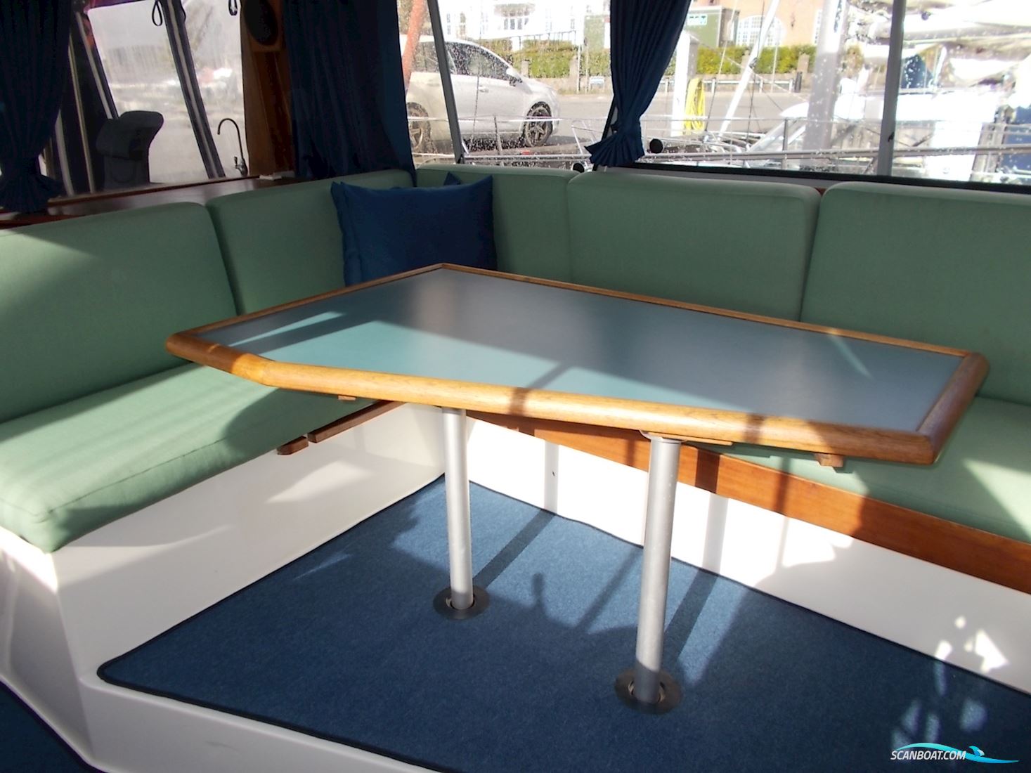 Bayliner 3288 Flybridge Flot Stand