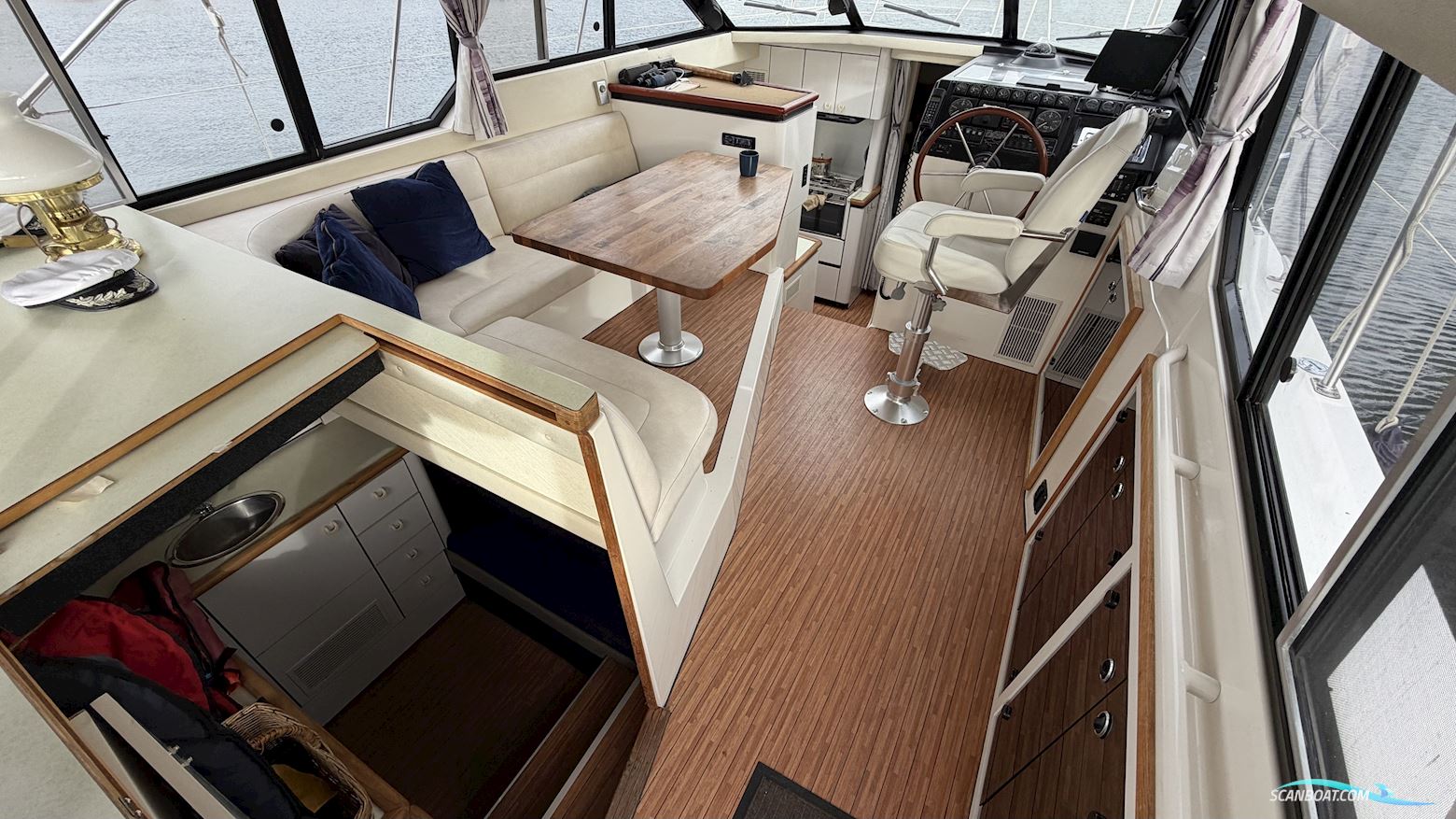 Bayliner 3688 Fly