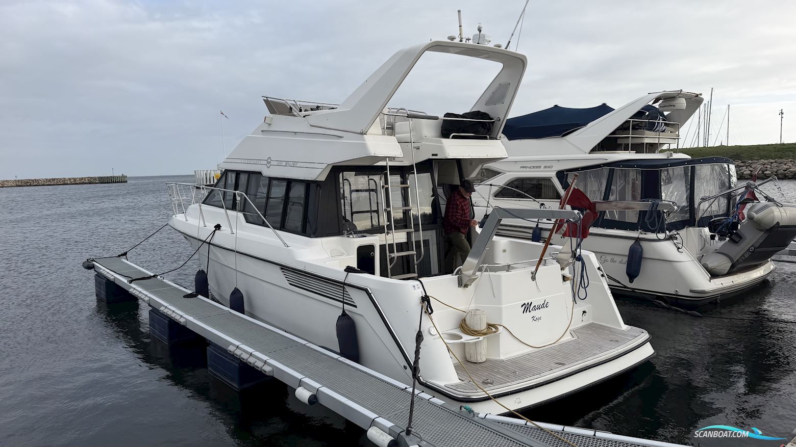 Bayliner 3688 Fly