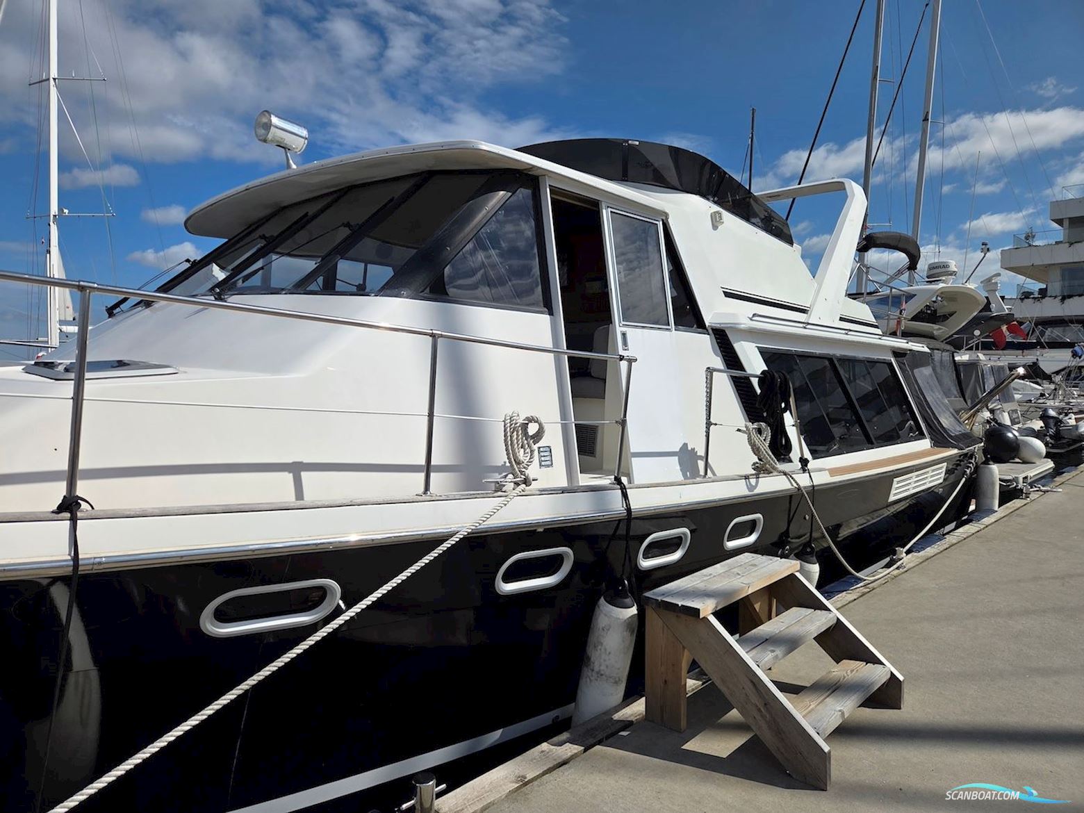 Bayliner 4588 Pilothouse