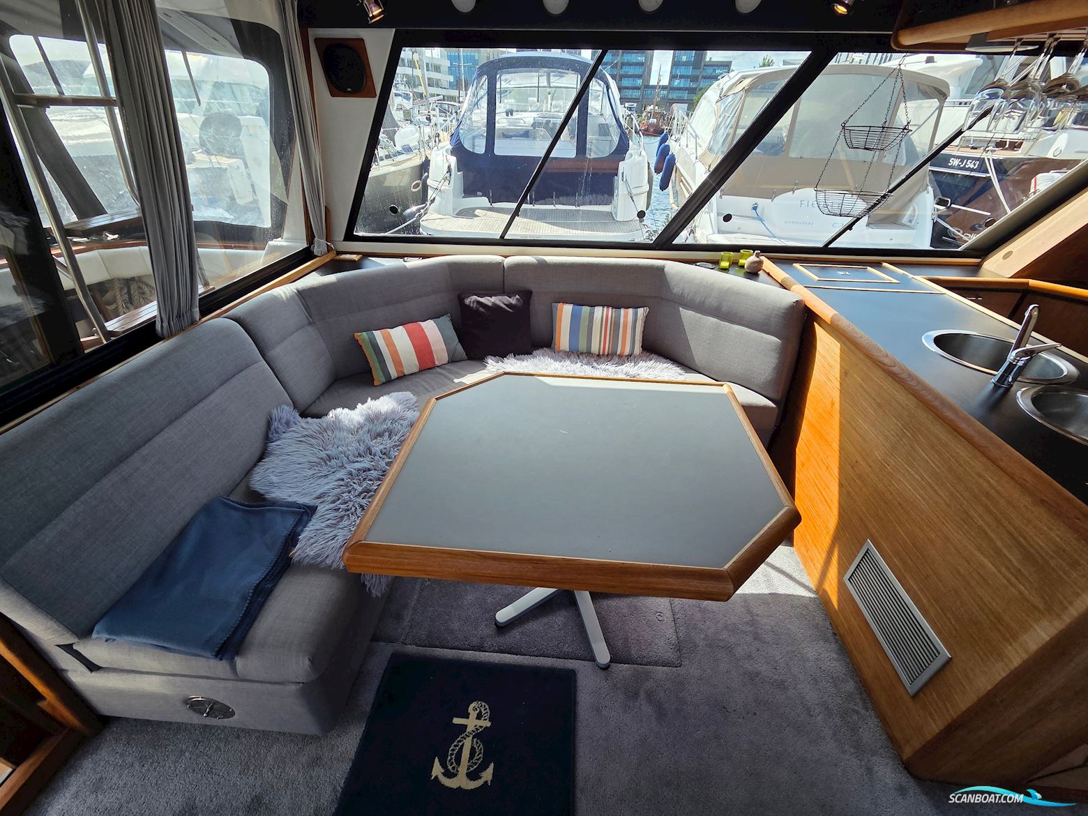 Bayliner 4588 Pilothouse