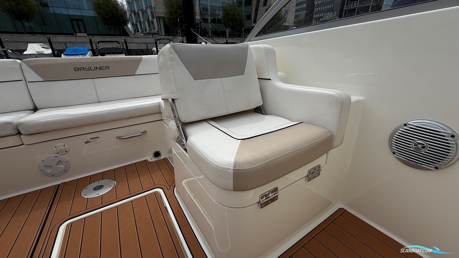 Bayliner 642 Cuddy 2015 – Mercury Diesel 2.0 170 HK