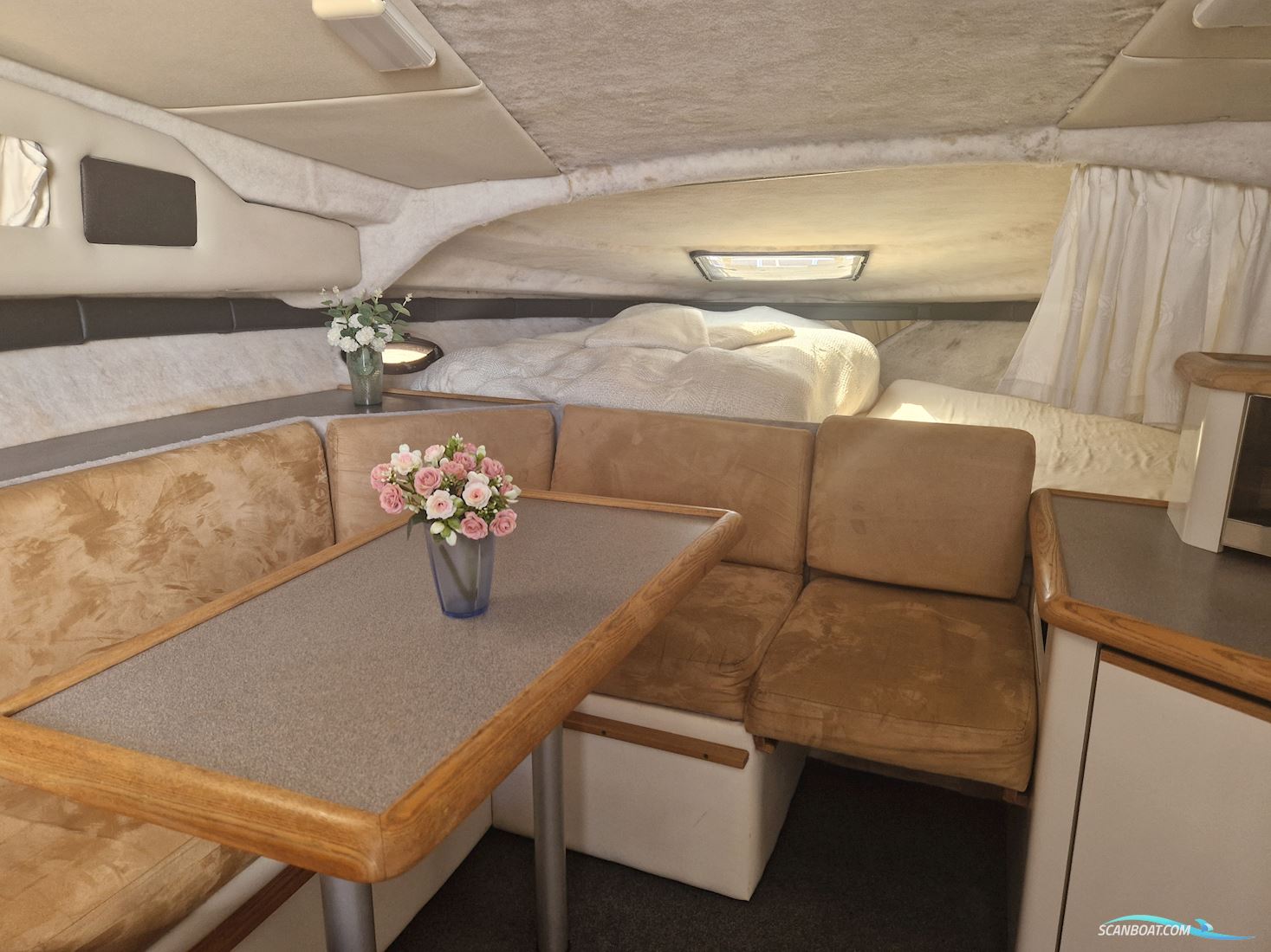 Bayliner Avanti 3055