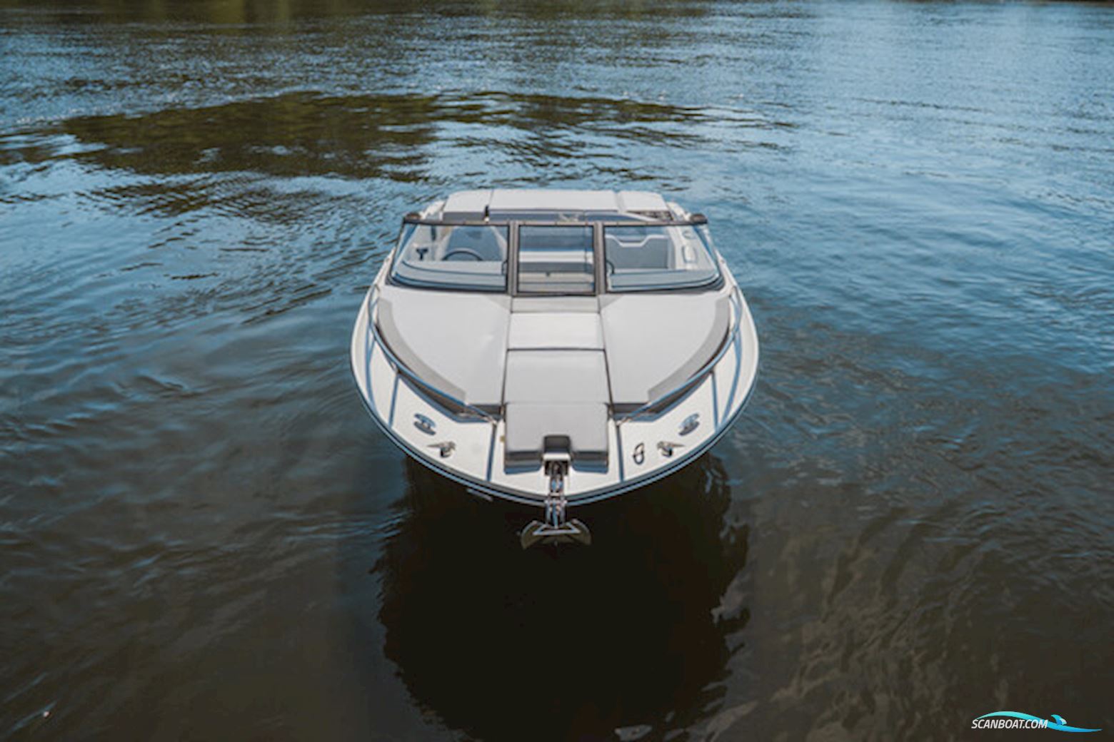 Bayliner C21 Cuddy med Mercruiser sterndrive