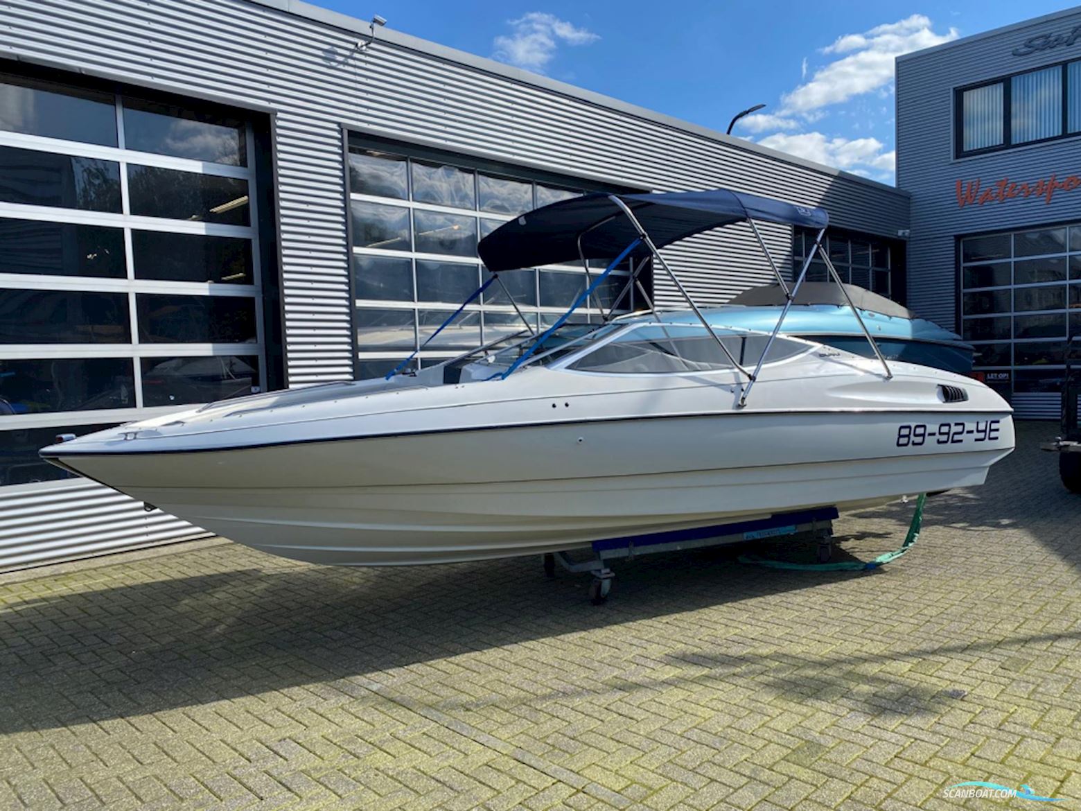 Bayliner Capri Bowrider