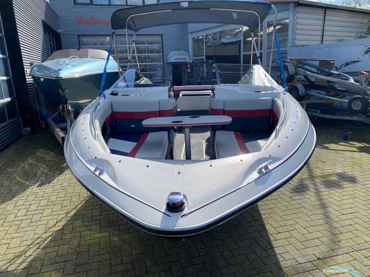 Bayliner Capri Bowrider