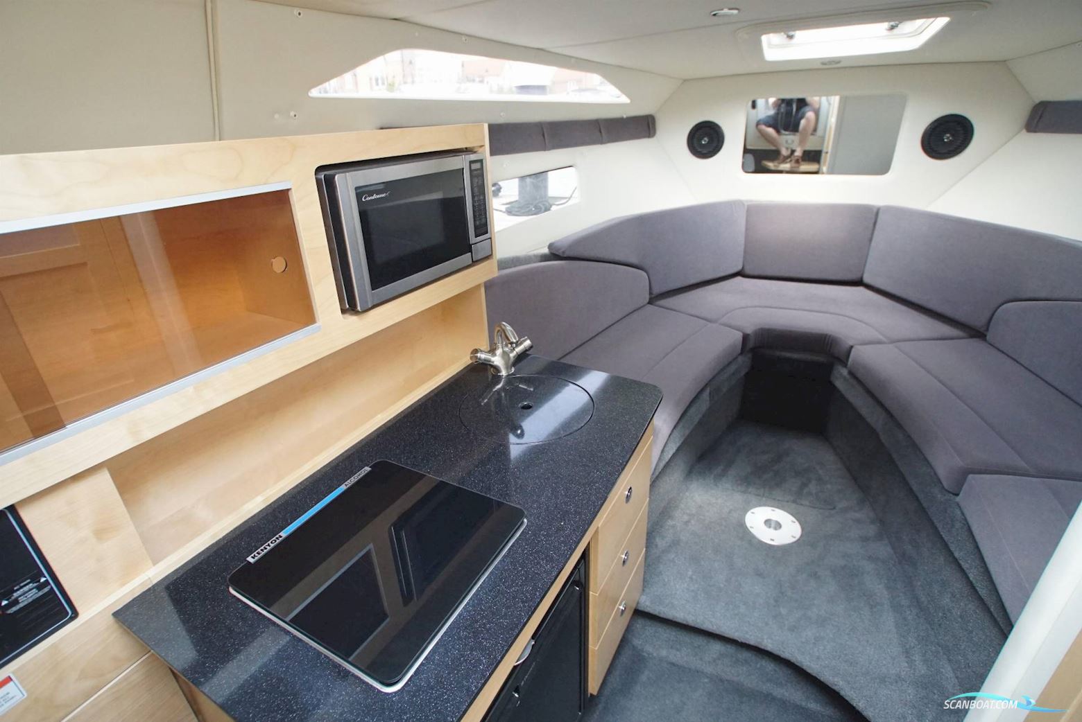 Bayliner Ciera 8 - Mercruiser 250 HK/Udstyr