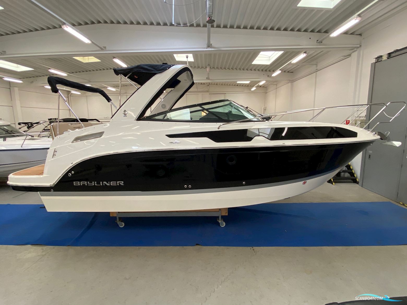 Bayliner Ciera 8 Motorbåt 2025, med Mercruiser 4.5l motor, Danmark