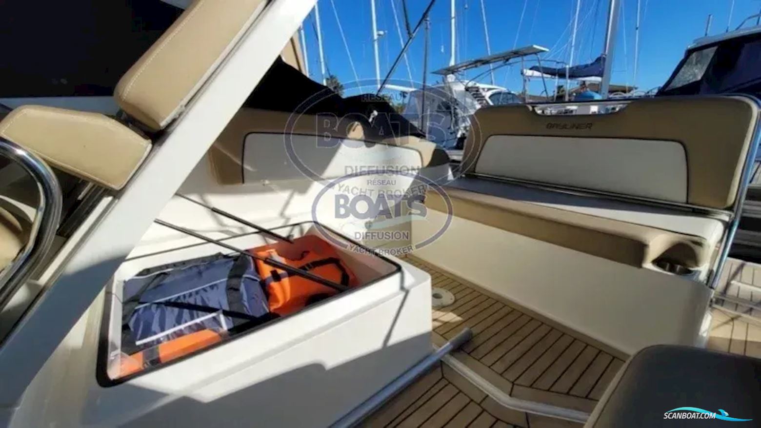 Bayliner Ciera 8