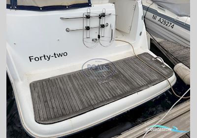 Bayliner Ciera245 Motorbåt 2003, med Mercruiser Mercury motor, Frankrike
