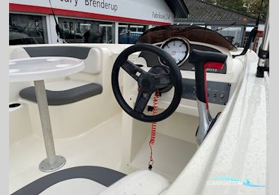 Bayliner E5 Element Med Mercury F80 Elpt Efi og Variant Ocean 1350 kg Trailer Motorbåt 2019, med Mercury motor, Danmark