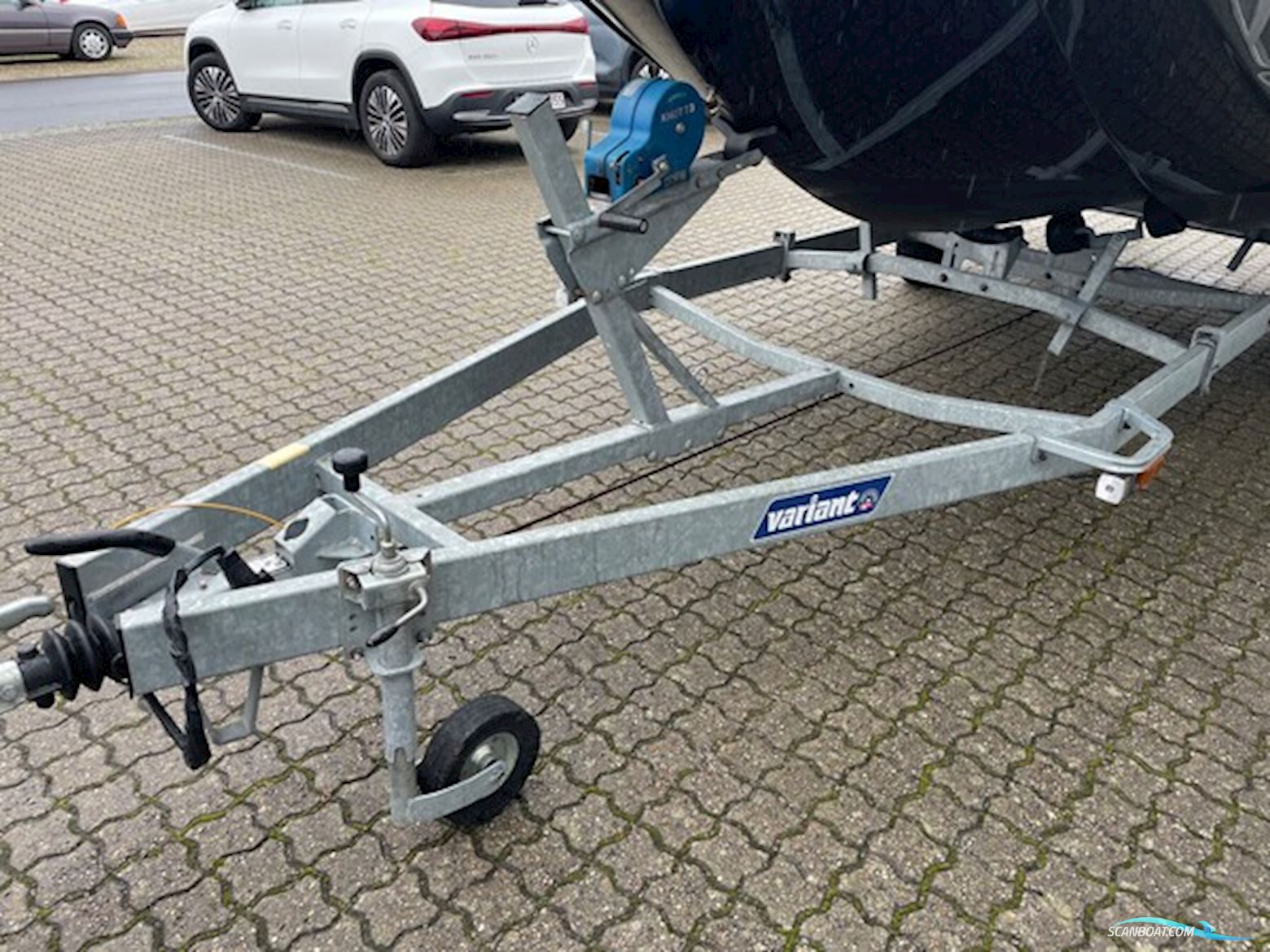 Bayliner E5 Element Med Mercury F80 Elpt Efi og Variant Ocean 1350 kg Trailer