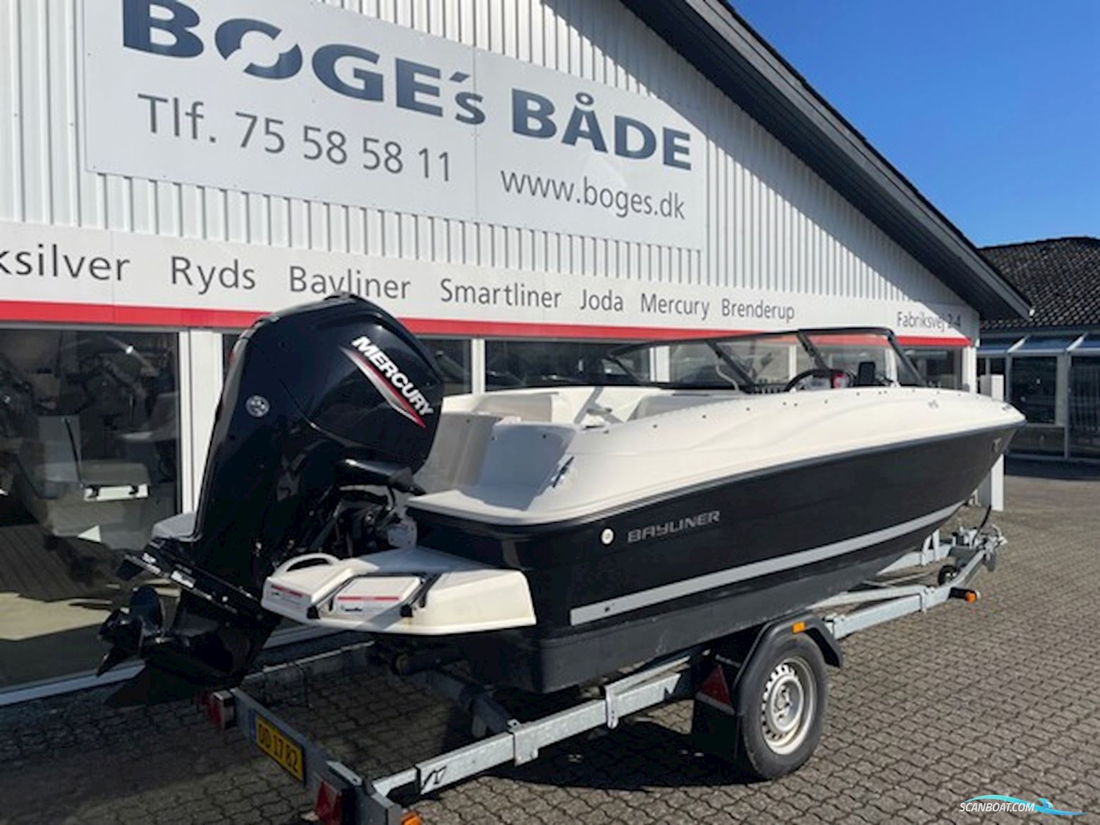 Bayliner E5 Med Mercury F80 Elpt Efi og Brenderup 201300B