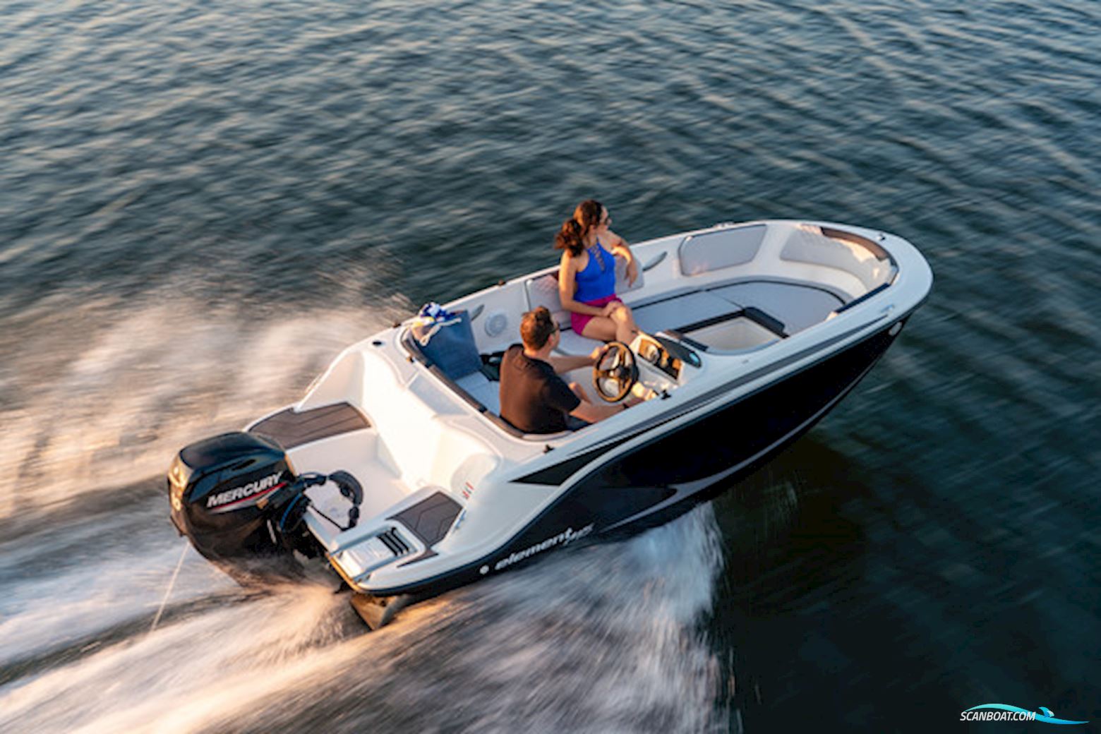 Bayliner M15 med Mercury F60 ELPT-EFI og udstyr