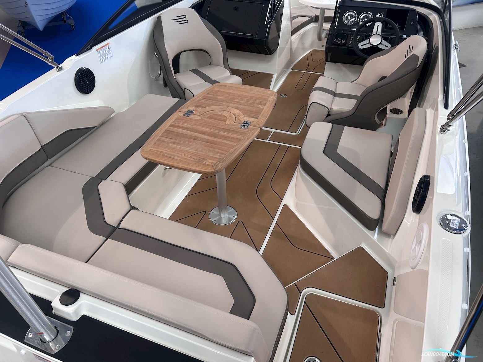 Bayliner V20