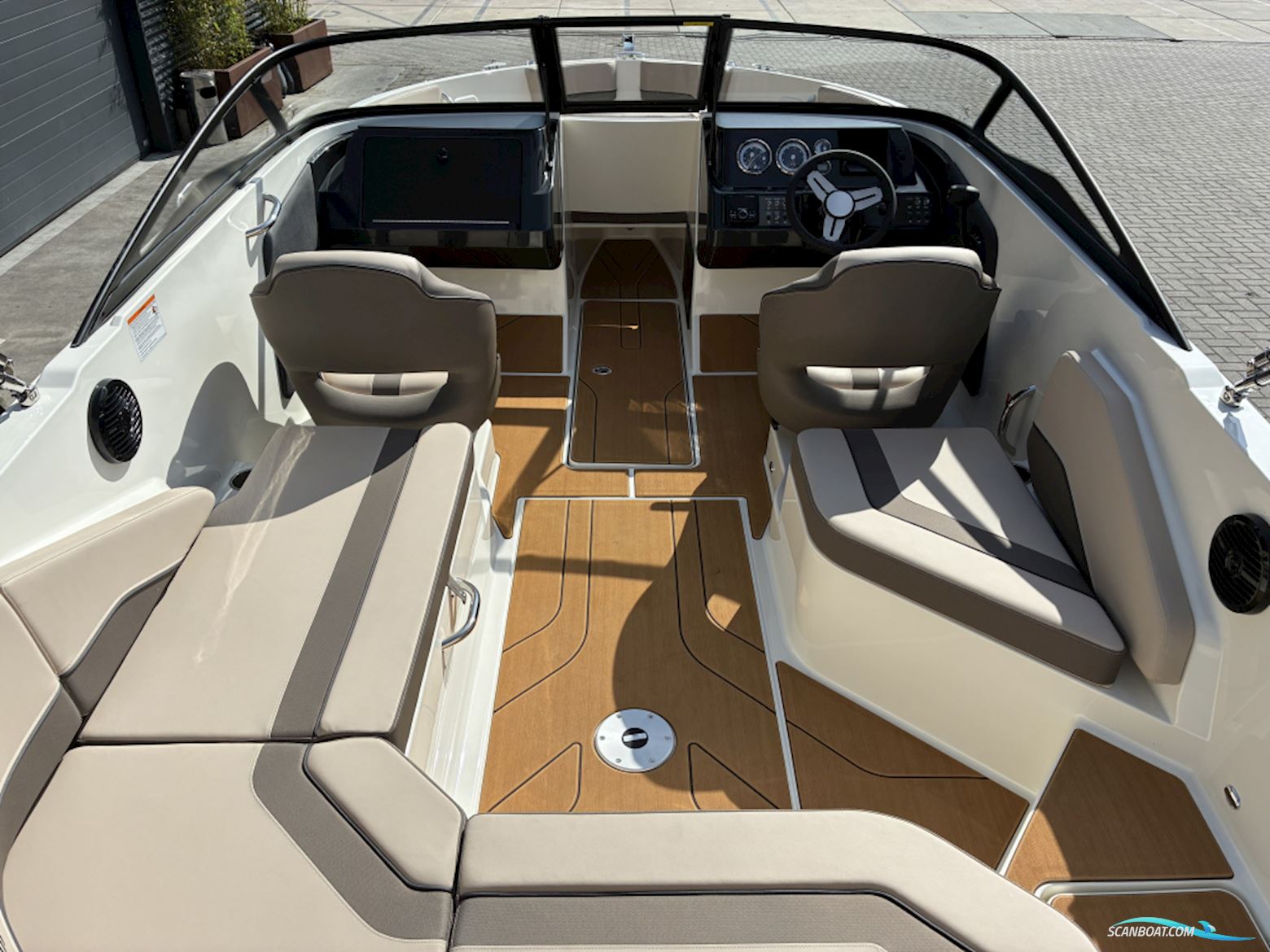 Bayliner V20