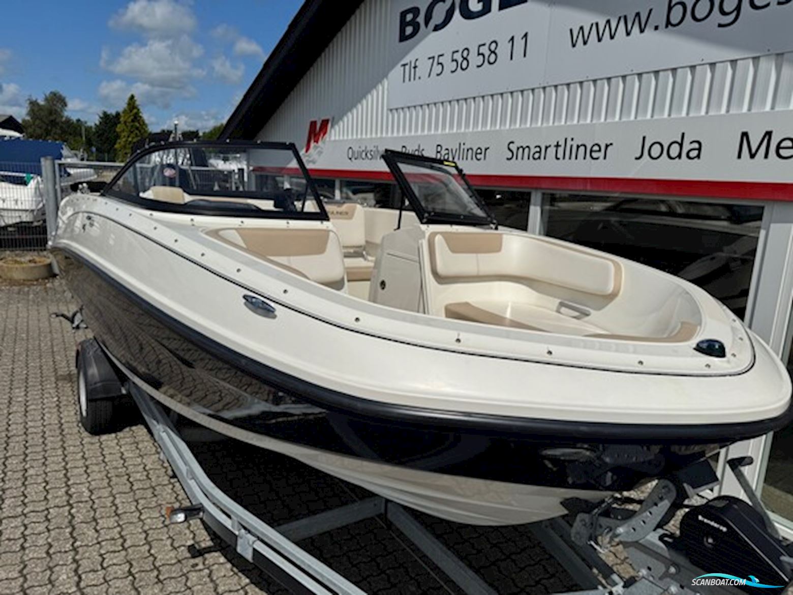 Bayliner VR5 Bowrider Med F115 Mercury-Efi XL Proxs CT - Solgt