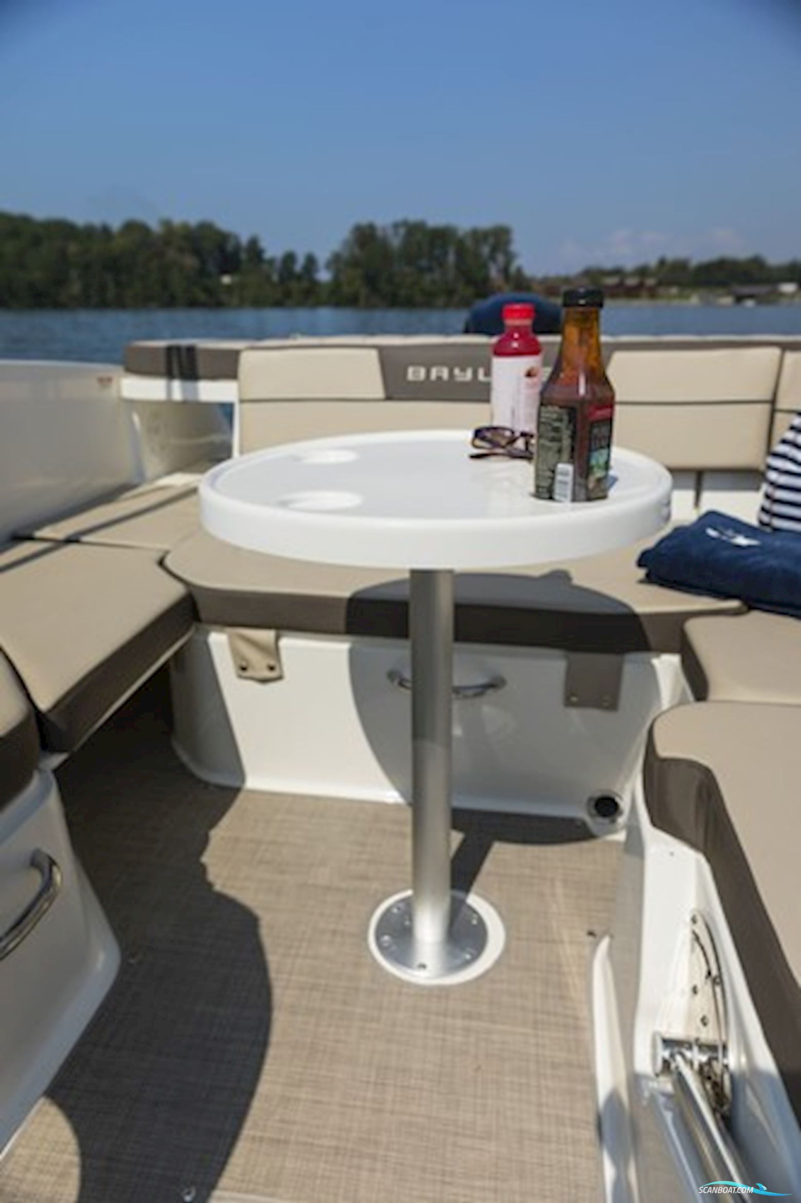 Bayliner VR5 Bowrider OB (2024)