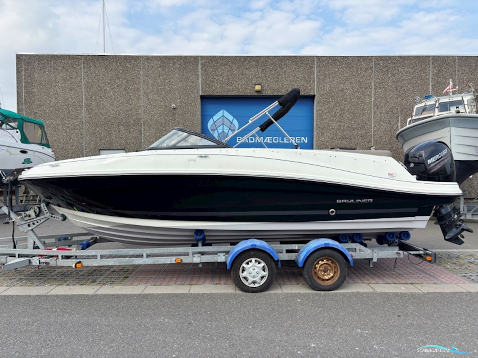 Bayliner VR5 Bowrider OB Motorbåt 2019, med Mercury motor, Danmark