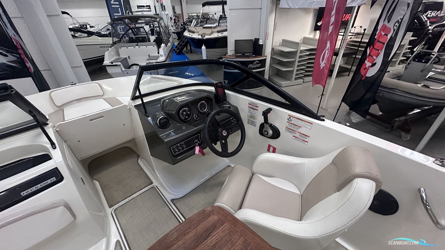Bayliner VR5 Bowrider