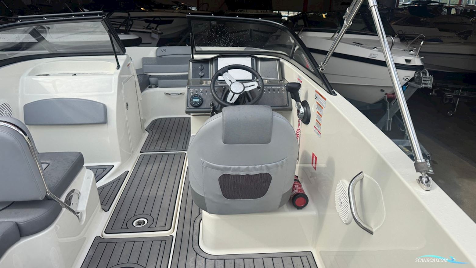 Bayliner VR5 Bowrider