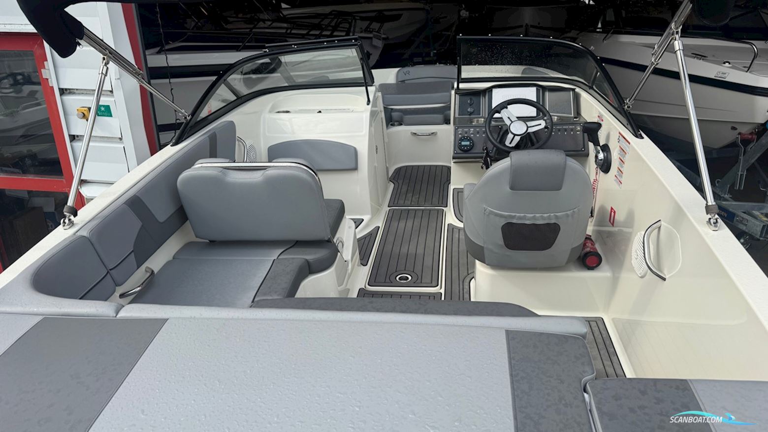 Bayliner VR5 Bowrider