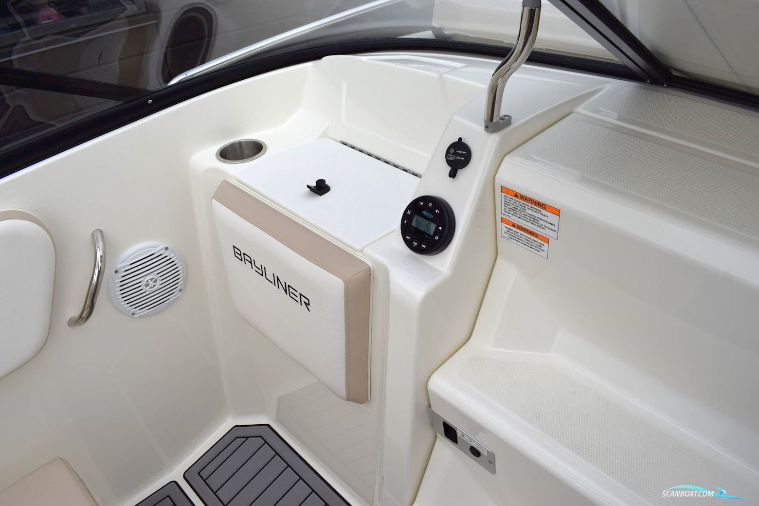 Bayliner VR5 Cuddy - Mercury F150 HK/Udstyr
