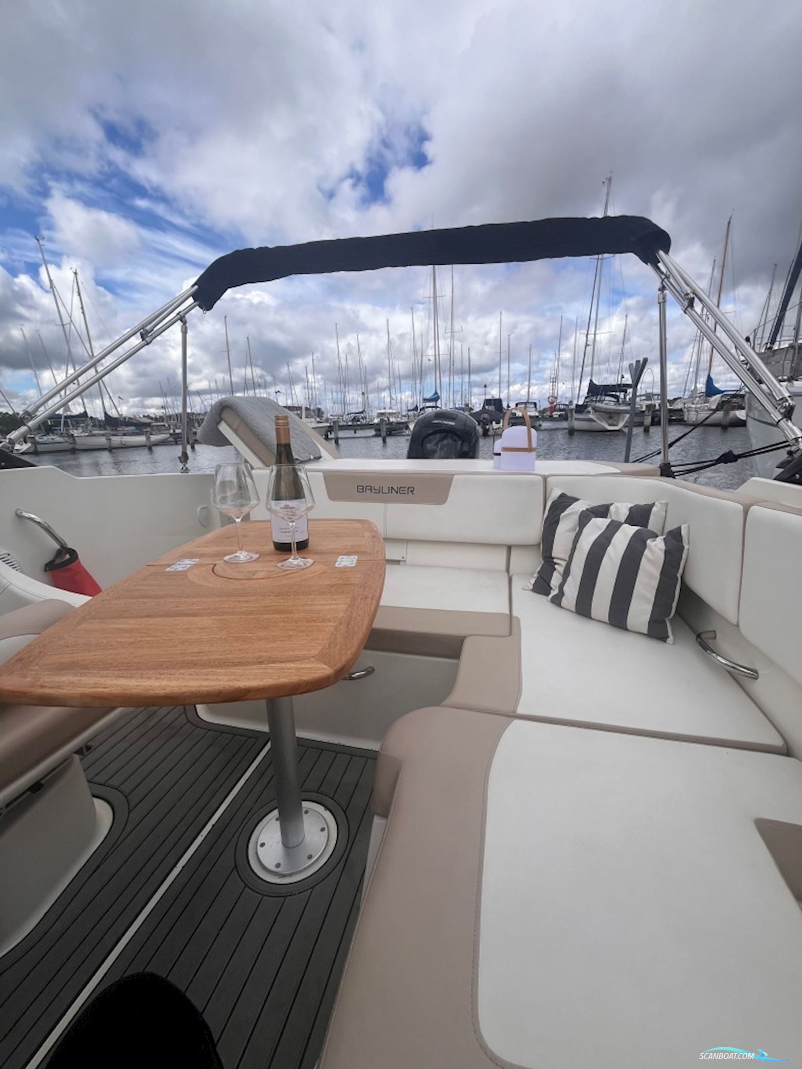 Bayliner VR5 Cuddy - Solgt/Sold