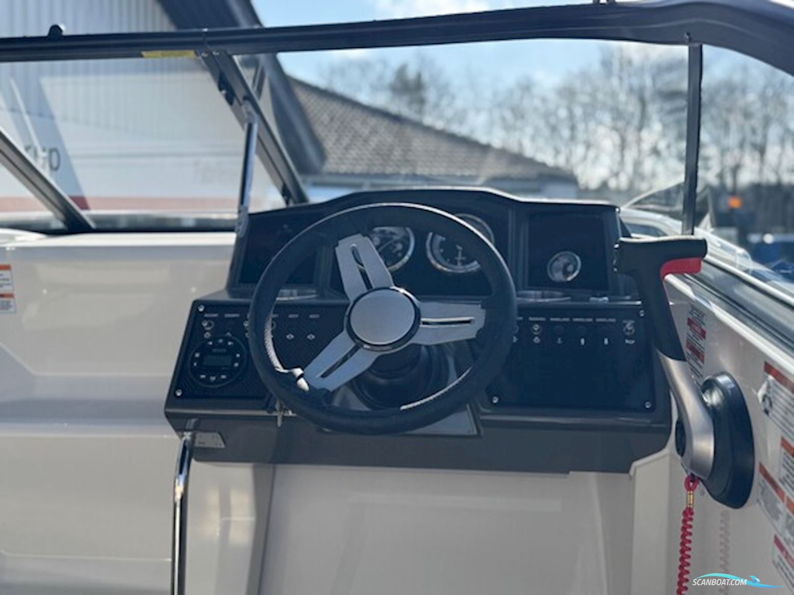 Bayliner VR5 Cuddy med F150 Mercury-EFI XL 3,0L  - inkl. udstyr - TILBUD