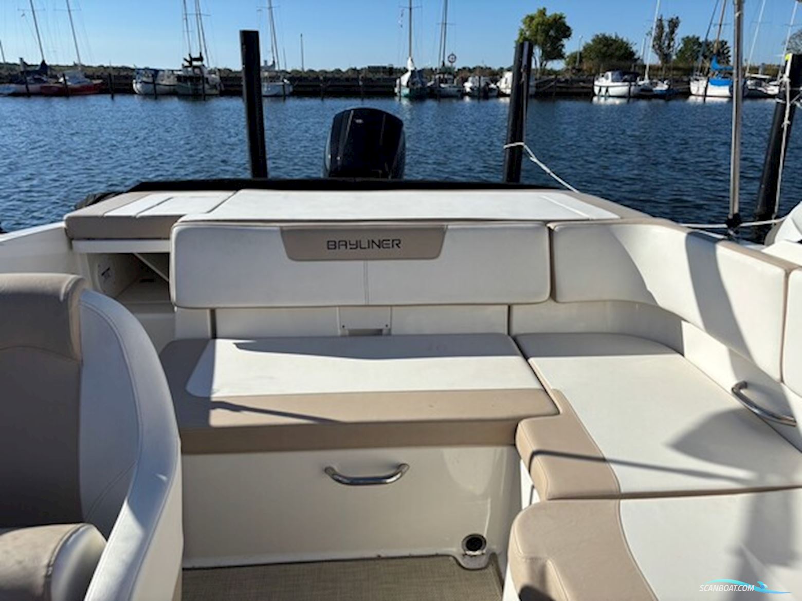 Bayliner VR5 Cuddy – Mercury 150 hk – 2018