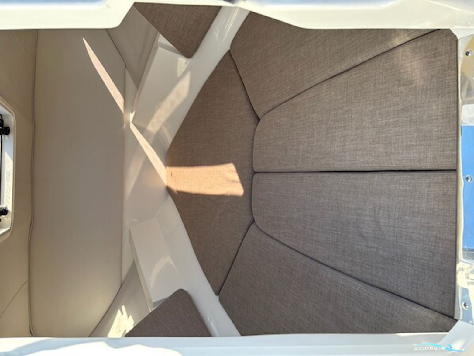 Bayliner VR5 Cuddy – Mercury 150 hk – 2018