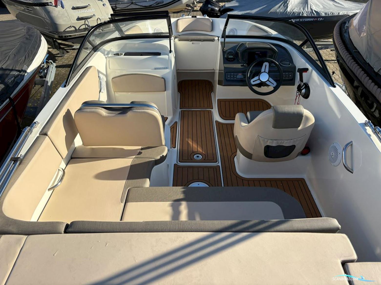 Bayliner VR5