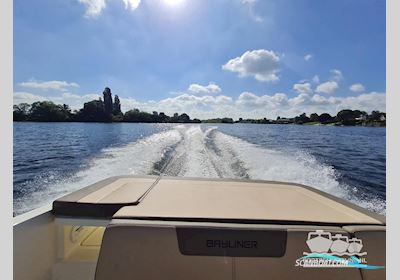 Bayliner VR6 Bowrider Motorbåt 2018, med Mercruiser motor, Holland